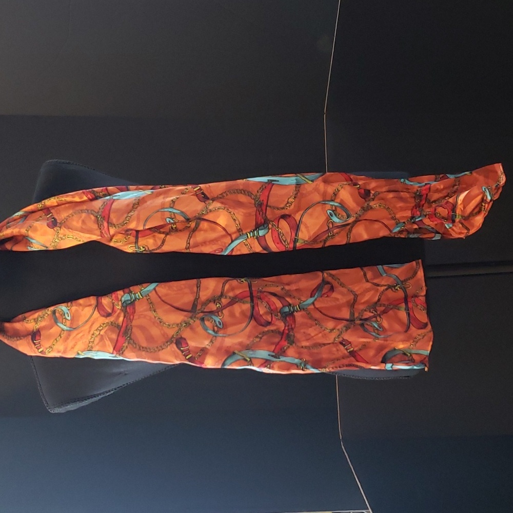 Orange,blue, yellow, and red chain design scarf